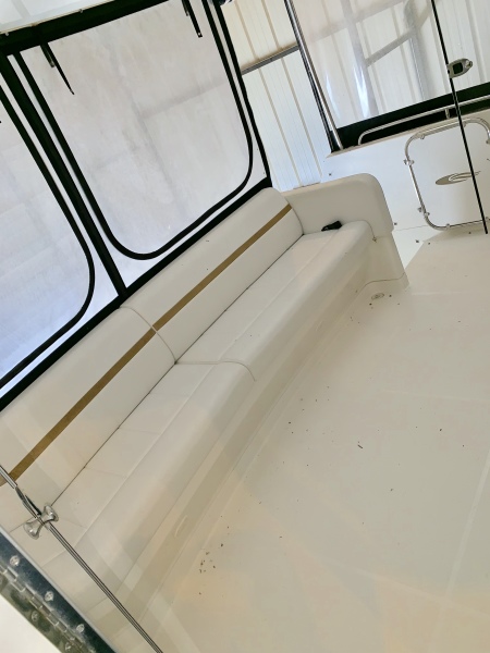 2006 Carver 41