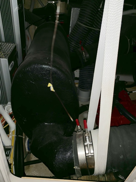2006 Carver 41
