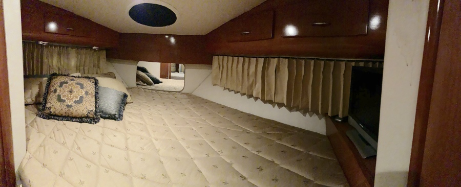 2006 Carver 41