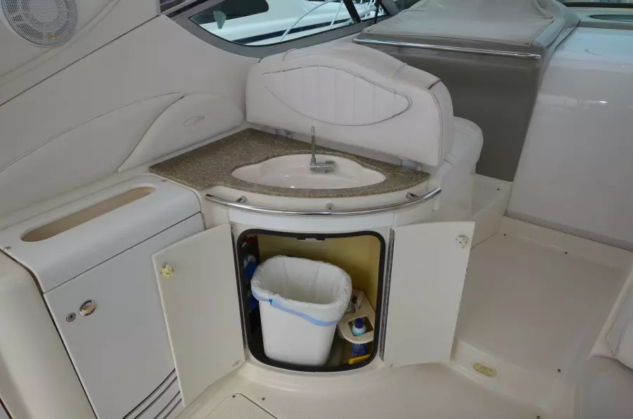1998 Maxum 3700SCR