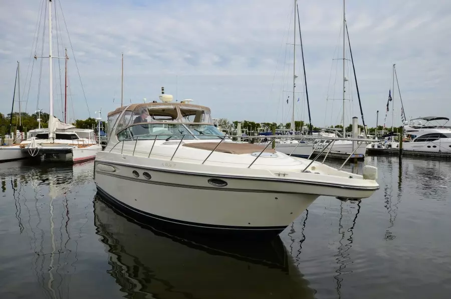 1998 Maxum 3700SCR