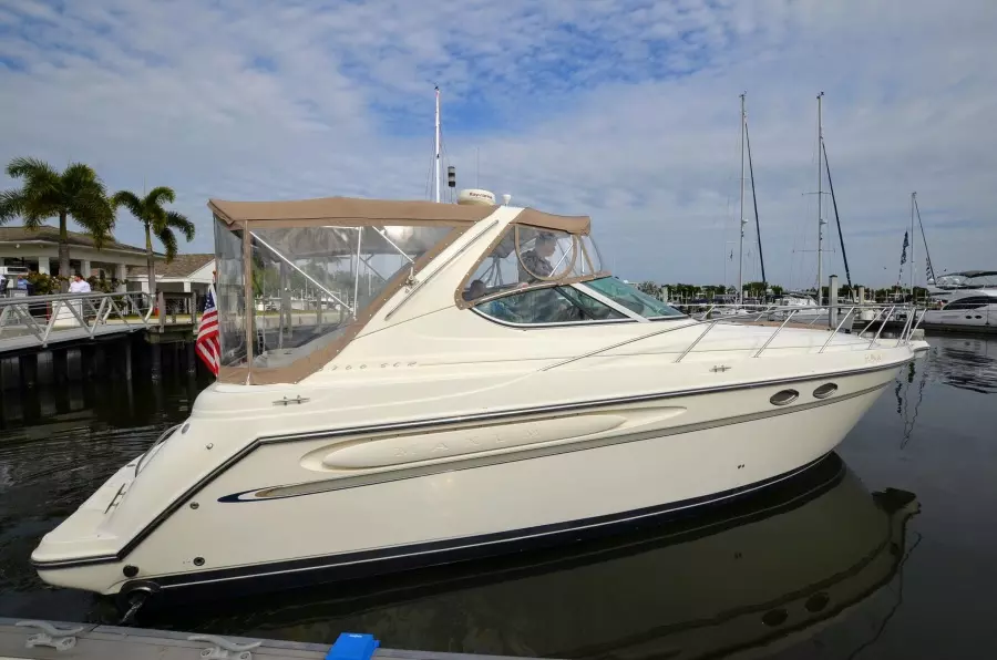 1998 Maxum 3700SCR