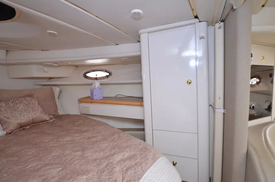 1998 Maxum 3700SCR