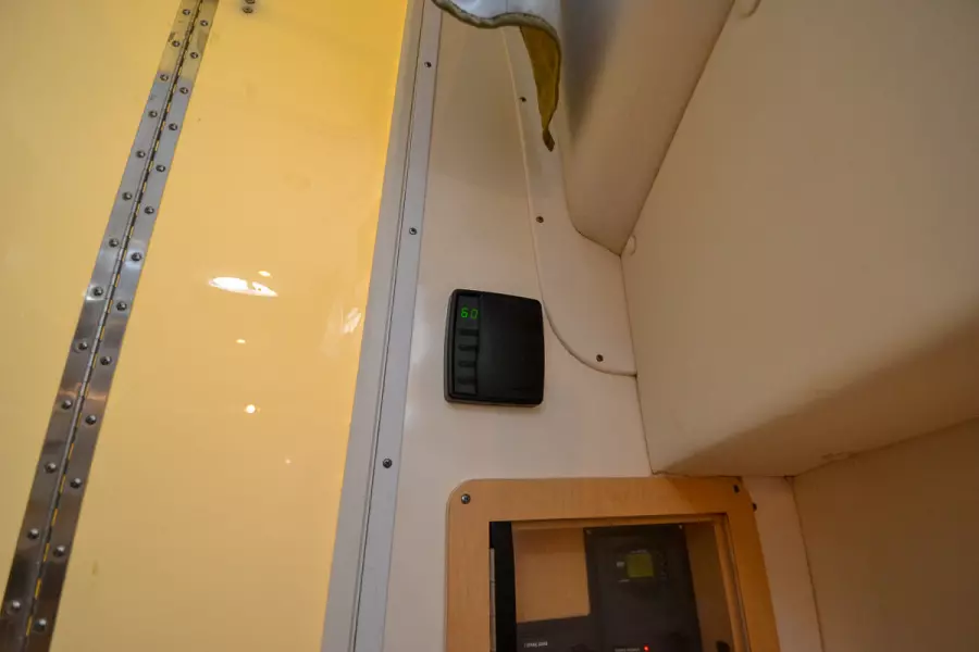 2007 World Cat 320 EC