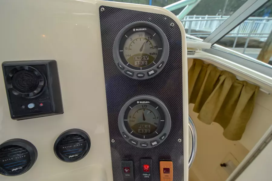 2007 World Cat 320 EC