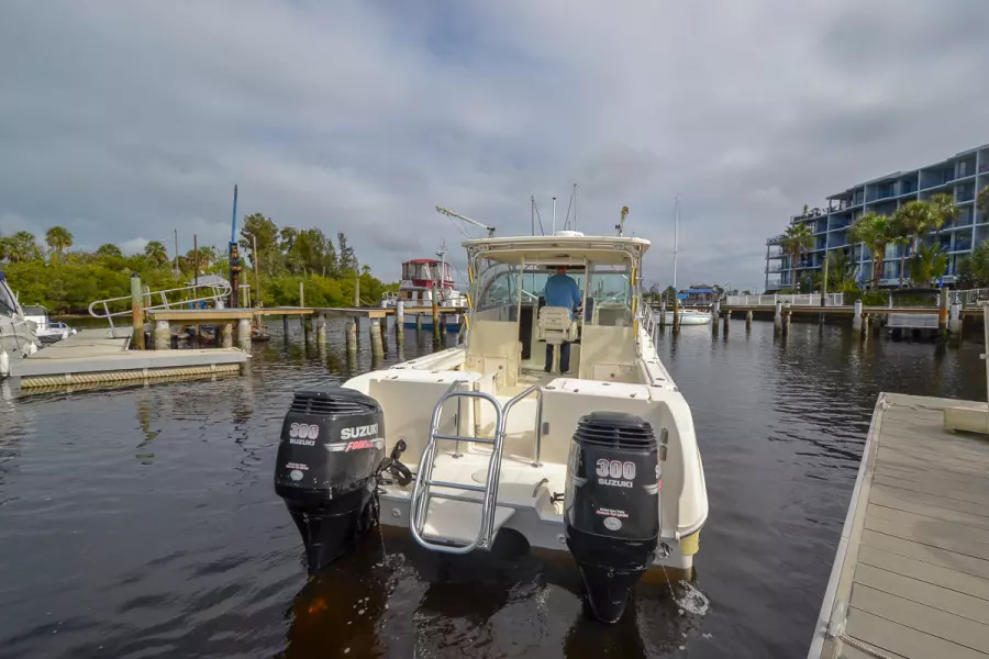 2007 World Cat 320 EC