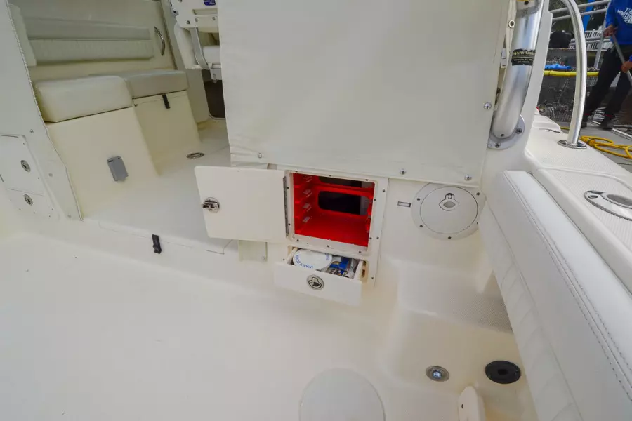 2007 World Cat 320 EC