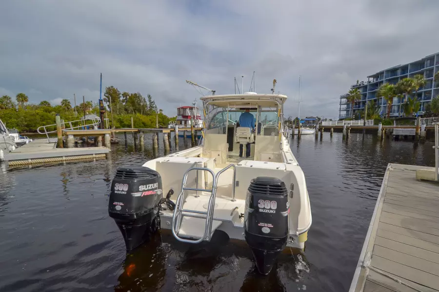 2007 World Cat 320 EC