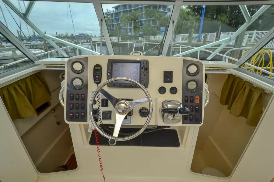 2007 World Cat 320 EC