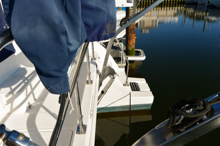 2003 Endeavour Trawlercat 44