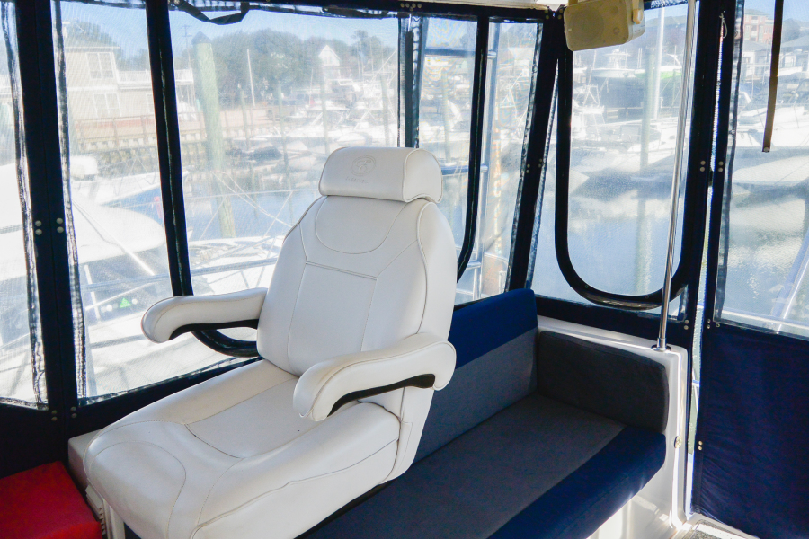 2003 Endeavour Trawlercat 44