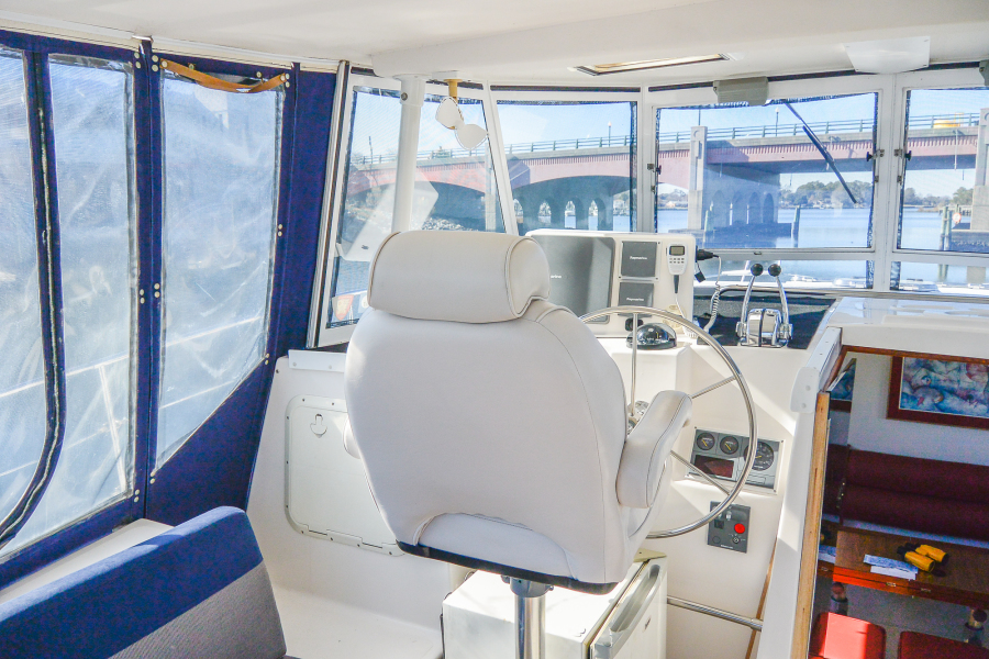 2003 Endeavour Trawlercat 44