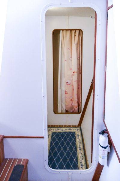 2003 Endeavour Trawlercat 44