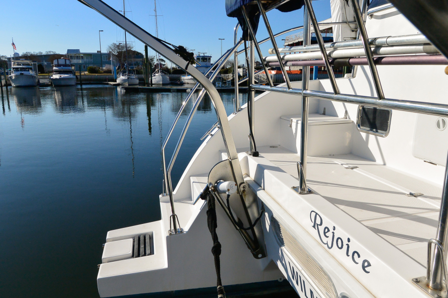 2003 Endeavour Trawlercat 44