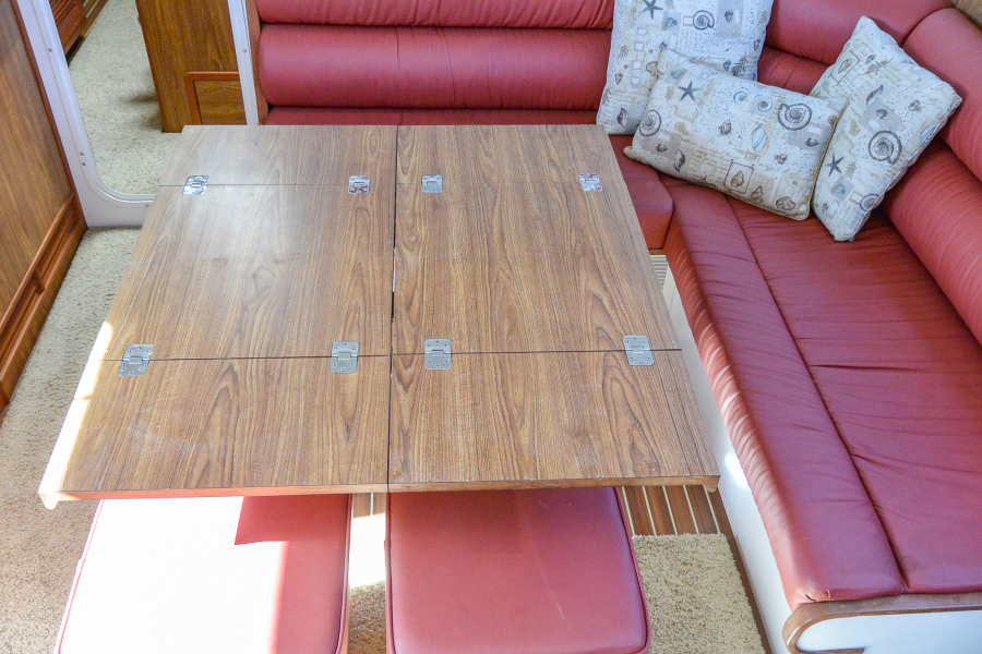 2003 Endeavour Trawlercat 44