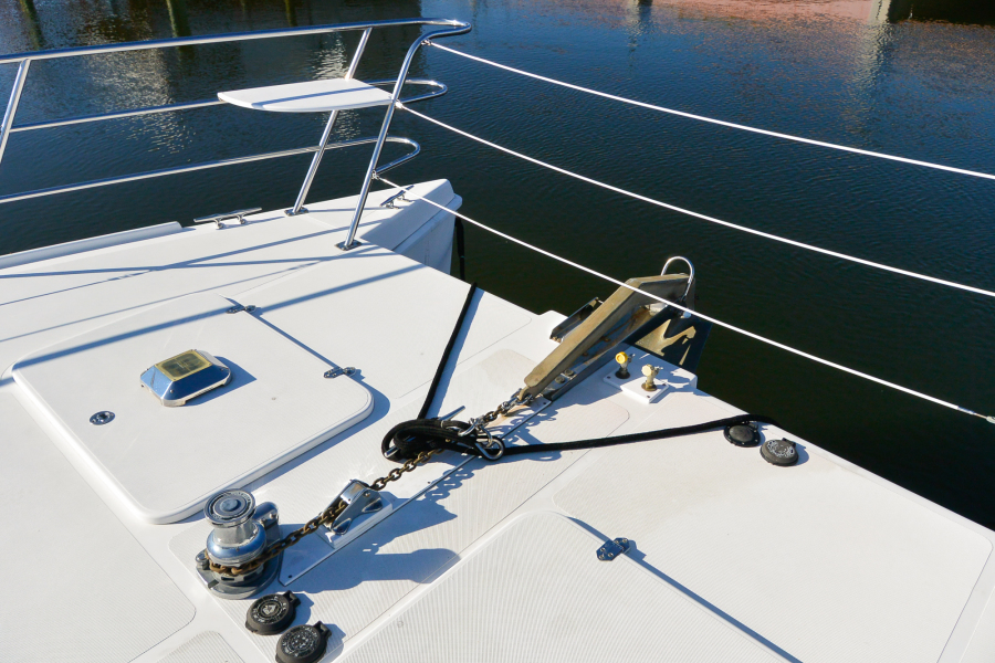 2003 Endeavour Trawlercat 44