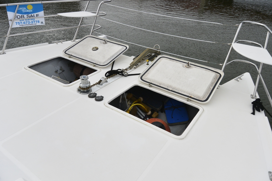 2003 Endeavour Trawlercat 44