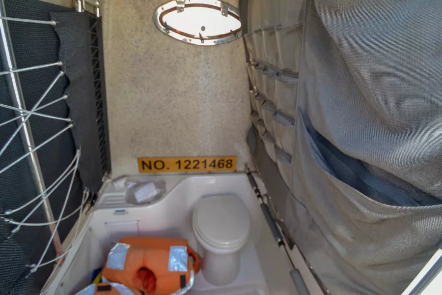 LunaC 30ft Wellcraft Yacht For Sale