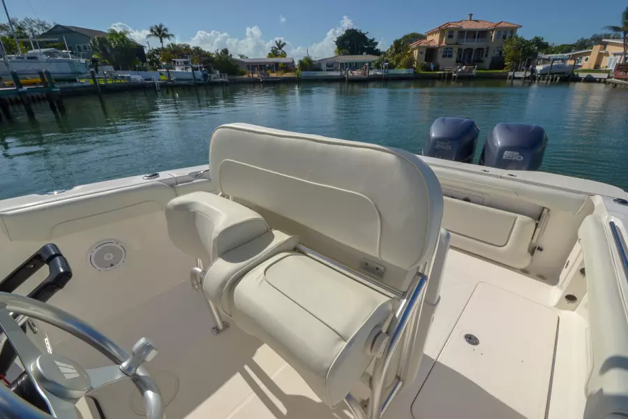 LunaC 30ft Wellcraft Yacht For Sale