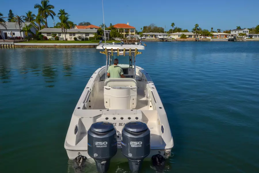 LunaC 30ft Wellcraft Yacht For Sale