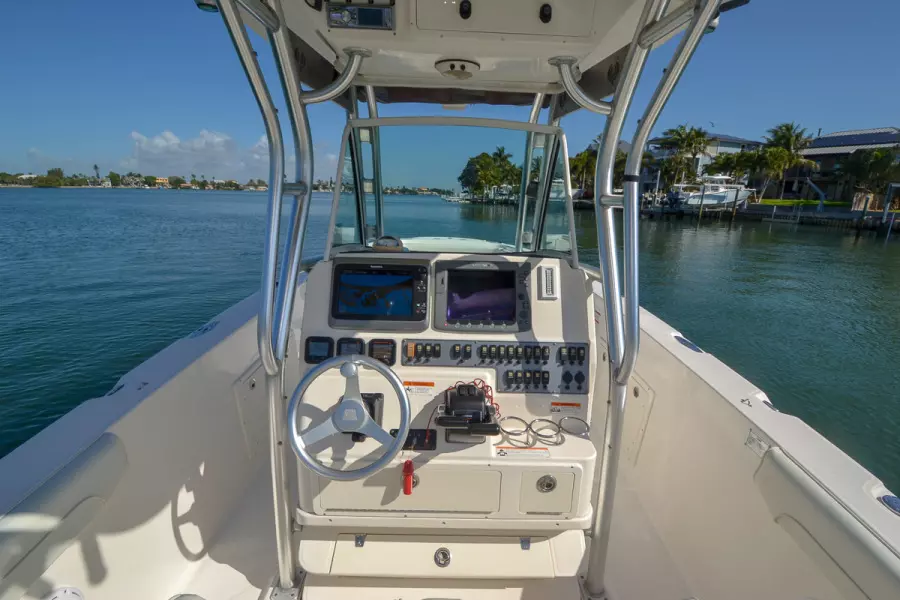 LunaC 30ft Wellcraft Yacht For Sale