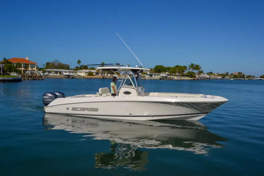 LunaC 30ft Wellcraft Yacht For Sale