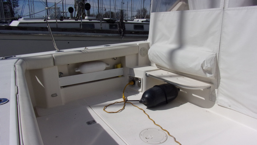 1998 Tiara Yachts 3700 open