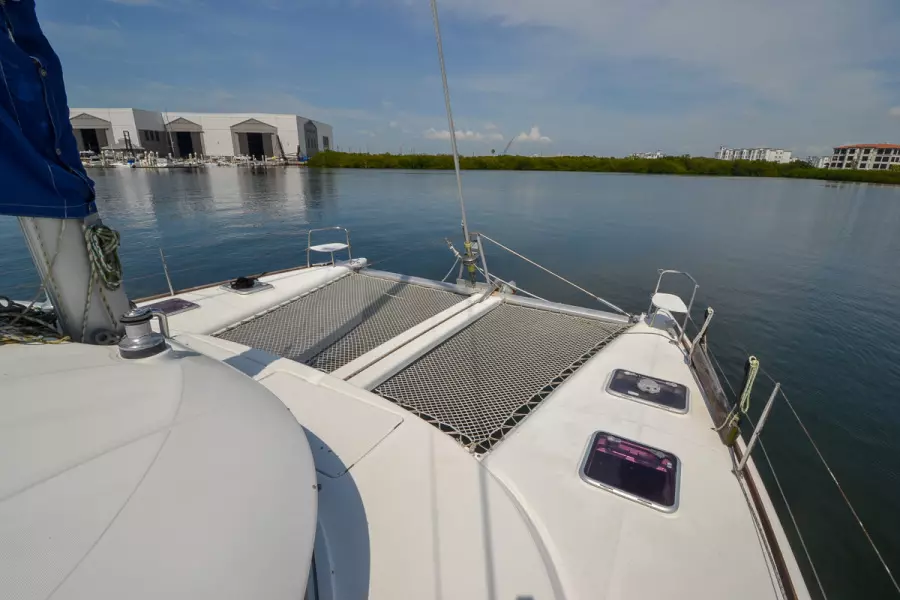 2002 Lagoon 410