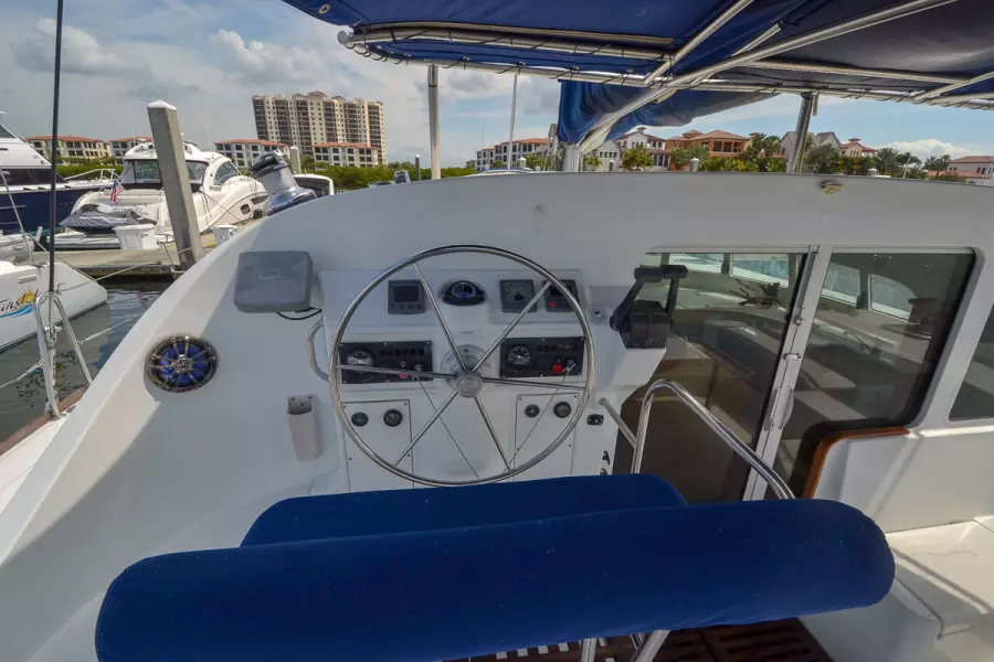 2002 Lagoon 410