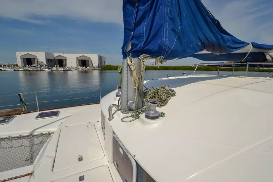 2002 Lagoon 410