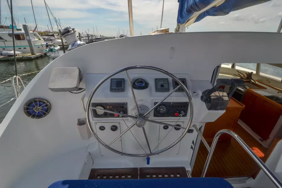 2002 Lagoon 410