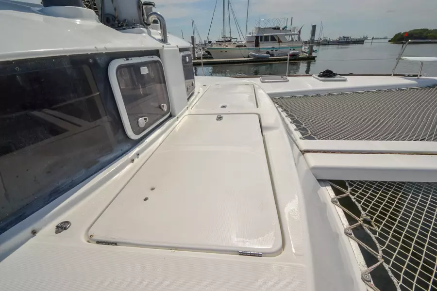 2002 Lagoon 410