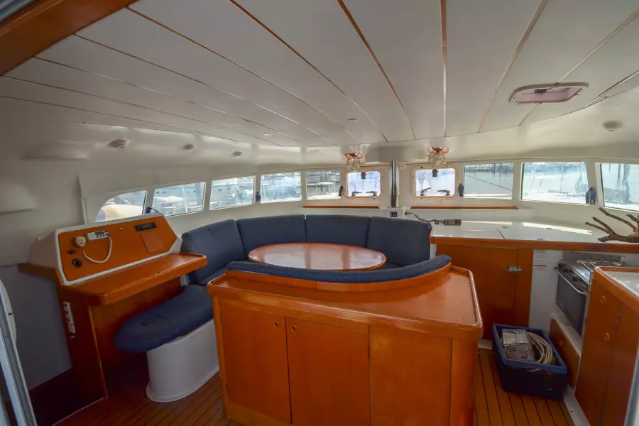 2002 Lagoon 410