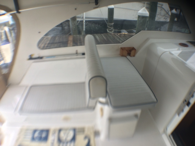 2001 Mainship Pilot 34