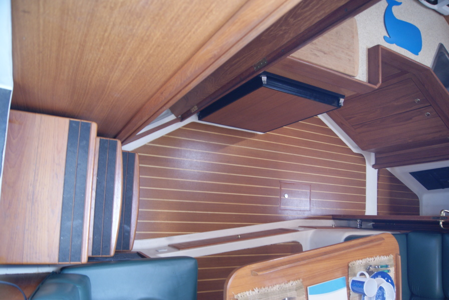 2001 Mainship Pilot 34