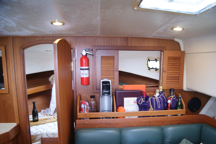 2001 Mainship Pilot 34
