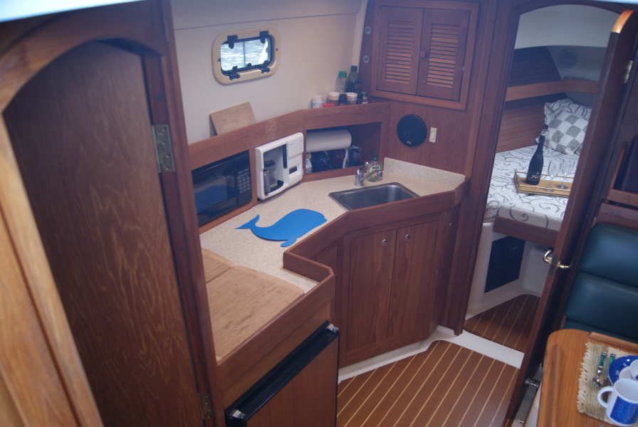 2001 Mainship Pilot 34