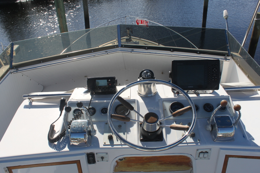 1972 Pacemaker Sport Fisherman