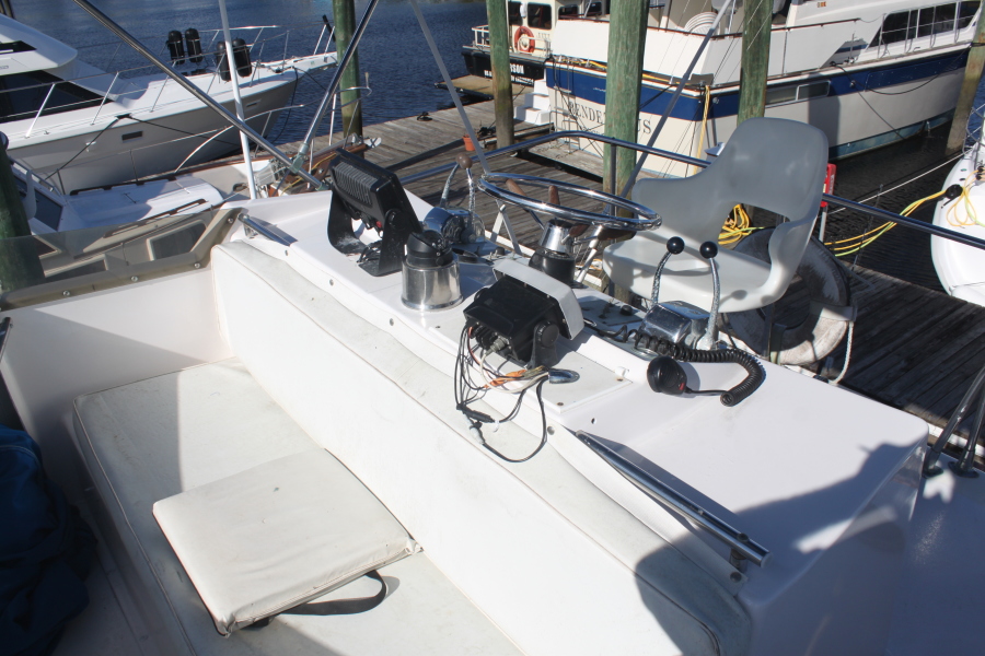 1972 Pacemaker Sport Fisherman