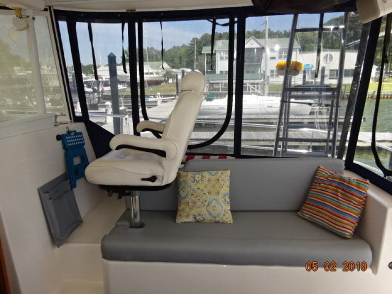 2004 Endeavour 44 trawler cat