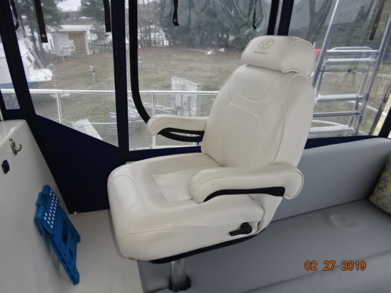 2004 Endeavour 44 trawler cat