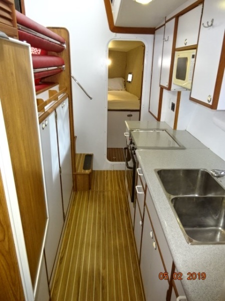 2004 Endeavour 44 trawler cat