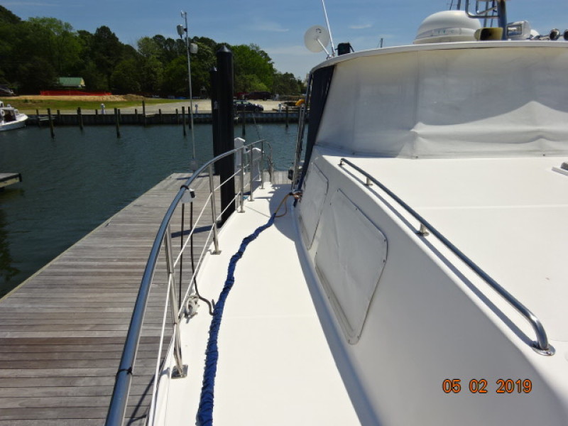 2004 Endeavour 44 trawler cat