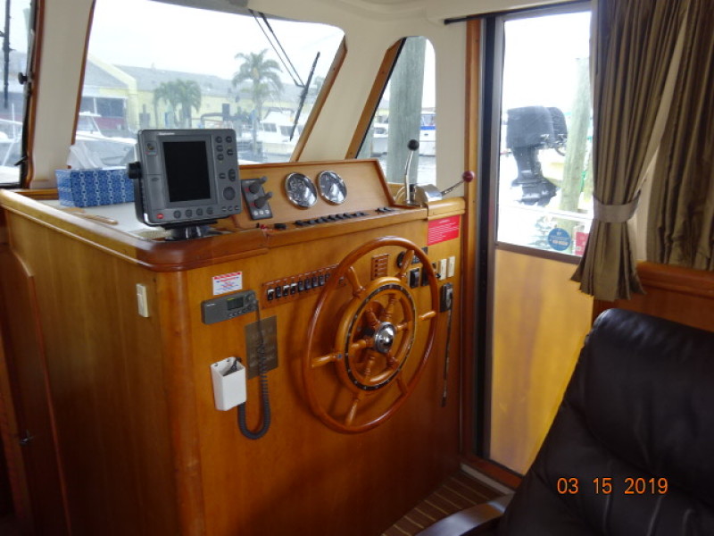 2004 Mainship Trawler