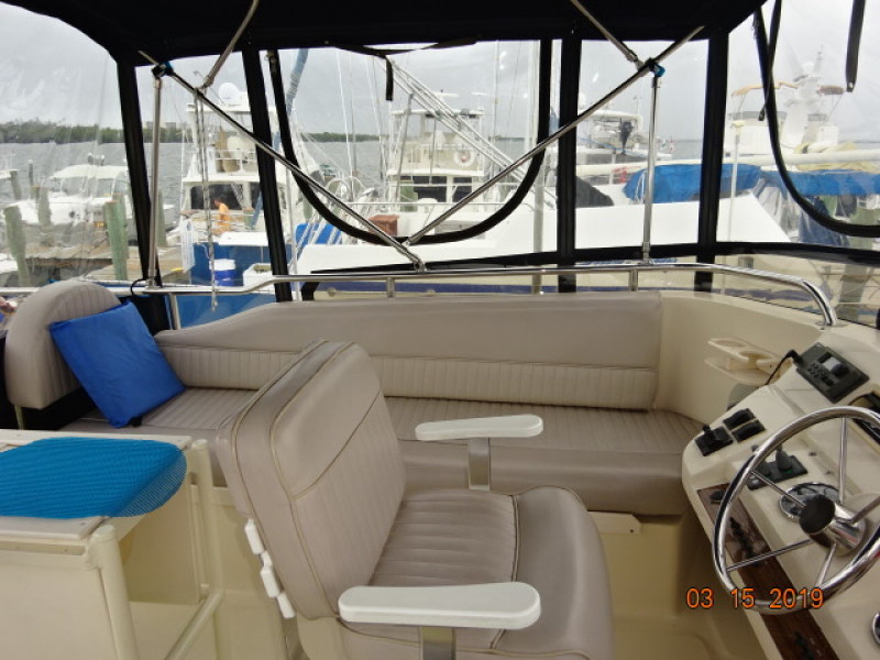 2004 Mainship Trawler