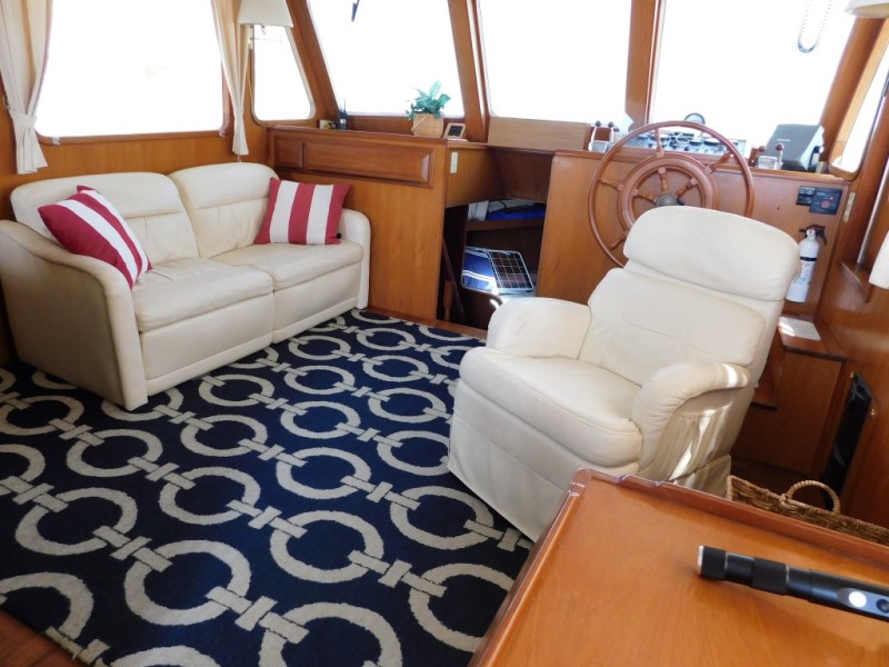2005 DeFever Cockpit motor yacht