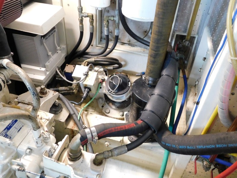 2005 DeFever Cockpit motor yacht