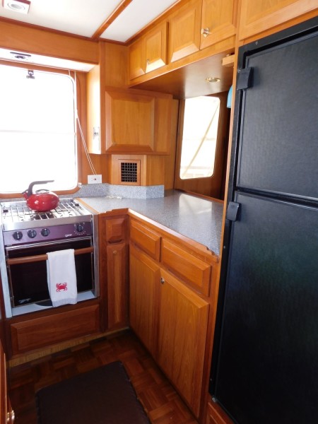 2005 DeFever Cockpit motor yacht