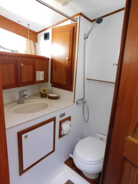 2005 DeFever Cockpit motor yacht