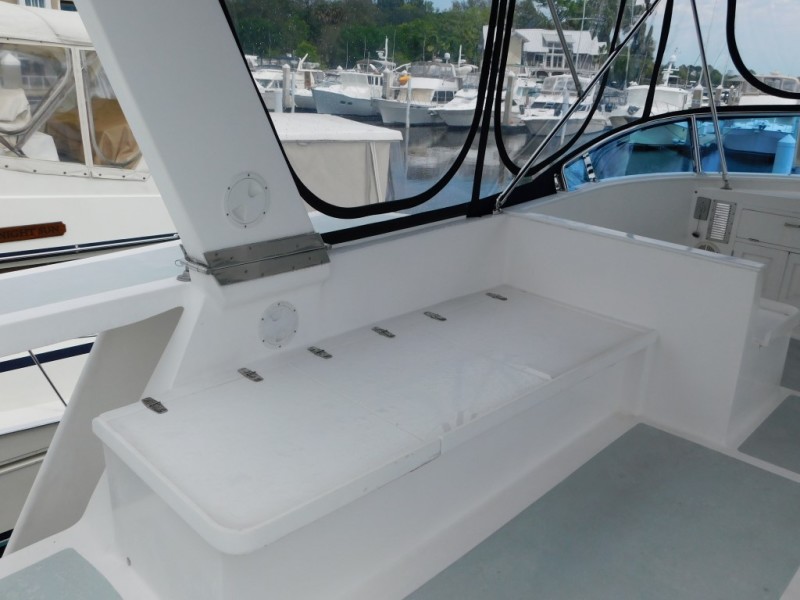 2005 DeFever Cockpit motor yacht